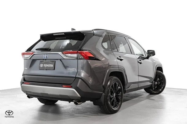 2023 Toyota RAV4 Hybrid Cruiser-AWD image 7