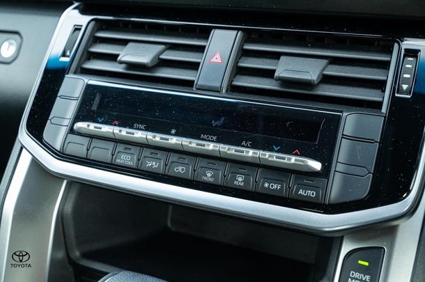 2023 TOYOTA Landcruiser GX image 14