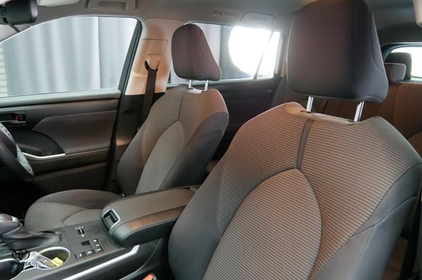 2024 Toyota Kluger Hybrid GX image 18