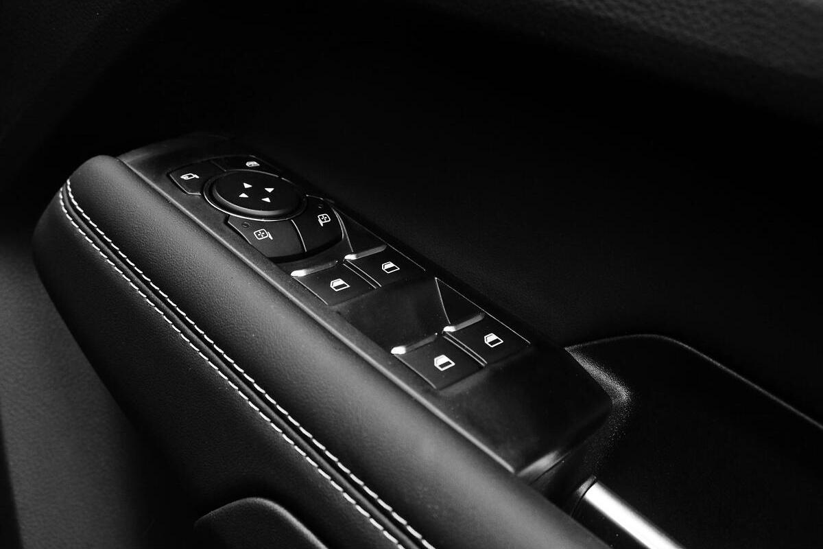 2024 Volkswagen Amarok TDI600 Style NF Auto 4MOTION Perm MY23 Dual Cab image 15