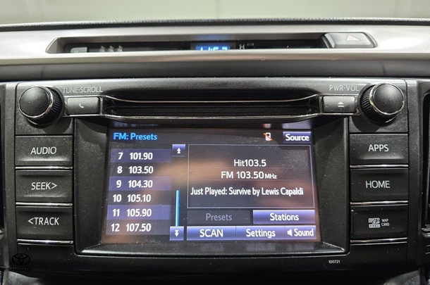 2018 Toyota RAV4 GX-2WD image 19