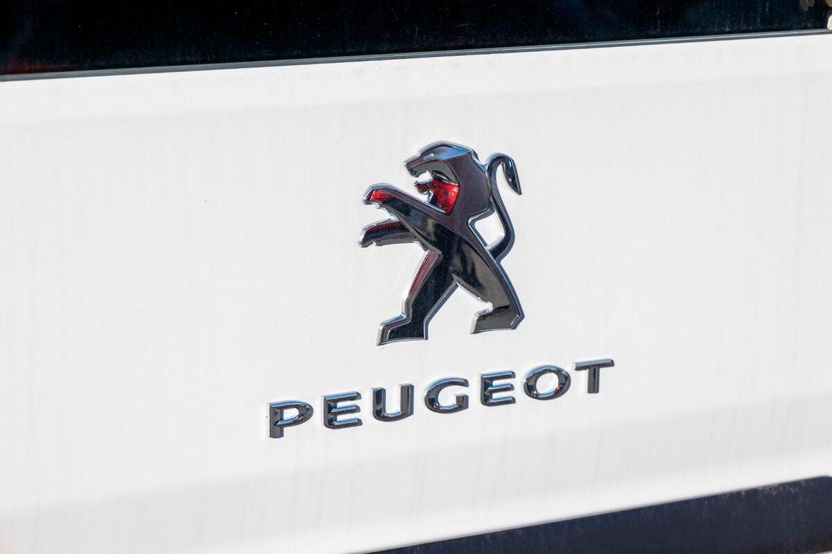 2024 Peugeot Boxer Pro LWB Manual MY23 image 12