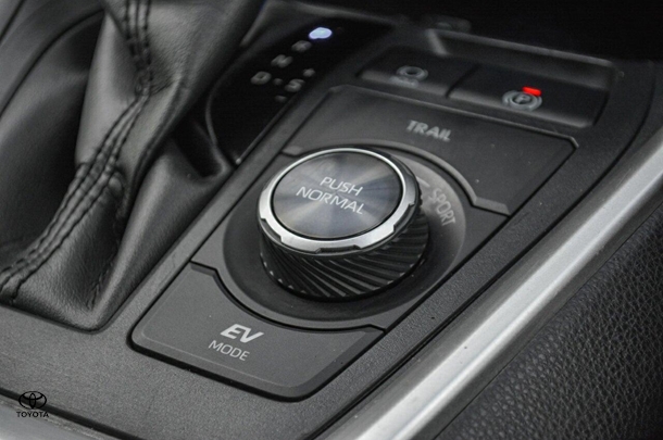 2021 Toyota RAV4 Hybrid Cruiser-AWD image 19