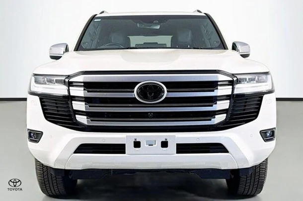 2022 Toyota LANDCRUISER Sahara image 2