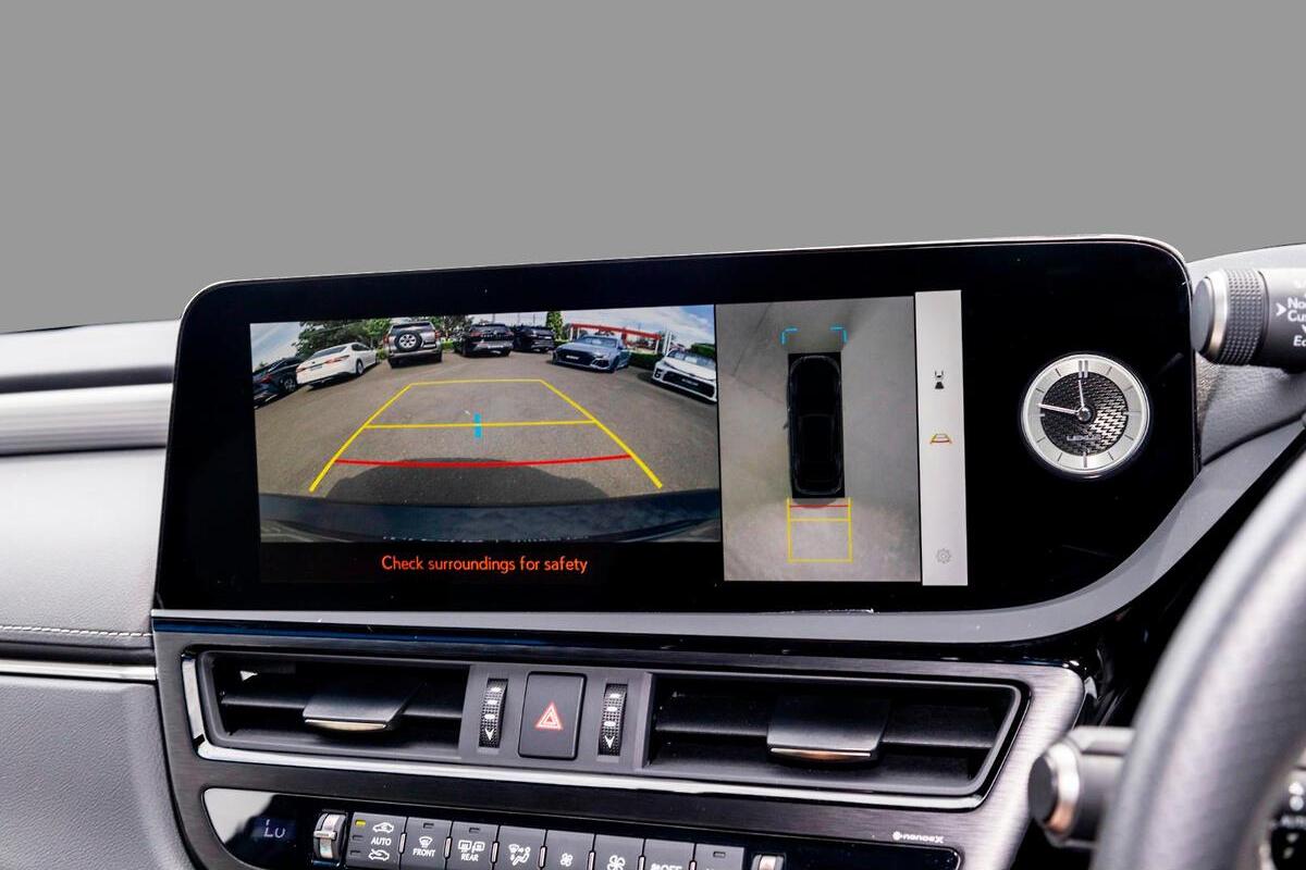 2024 Lexus ES ES300h F Sport Auto image 12