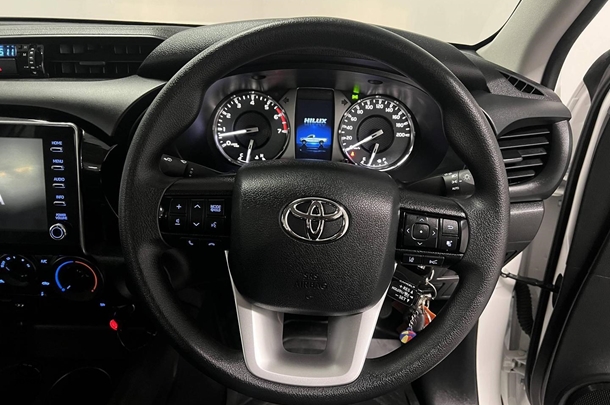 2024 Toyota Hilux Workmate image 17