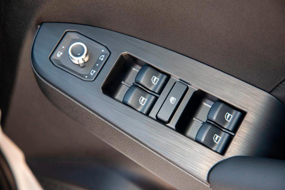 2024 GWM Haval Jolion Lux Hybrid Auto image 17