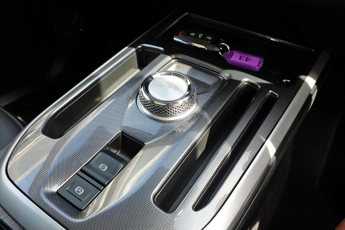 2024 GWM Haval Jolion Ultra Hybrid Auto image 15