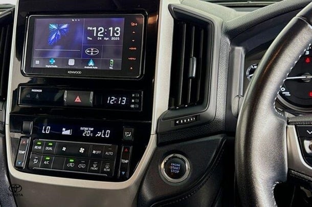 2021 Toyota LANDCRUISER GXL image 13