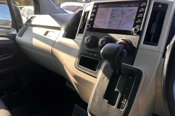 2021 Toyota HiAce LWB image 5