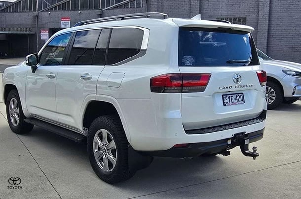 2023 Toyota LandCruiser Sahara image 7