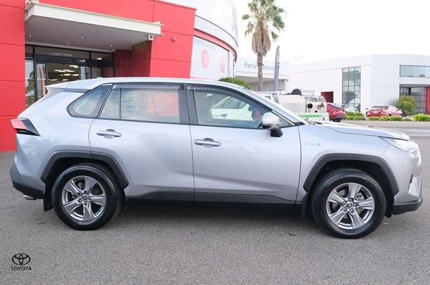 2022 Toyota Rav4 Hybrid GX AWD image 4