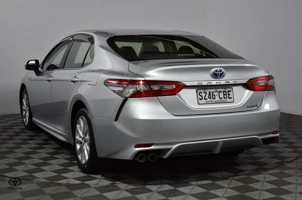 2019 Toyota Camry Hybrid Ascent Sport image 14