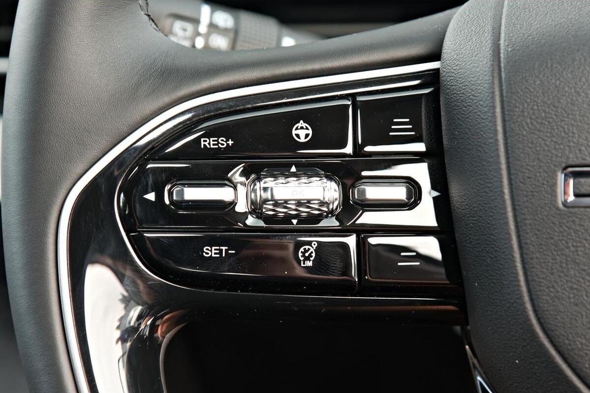 2025 Chery OMODA 5 FX Auto image 15