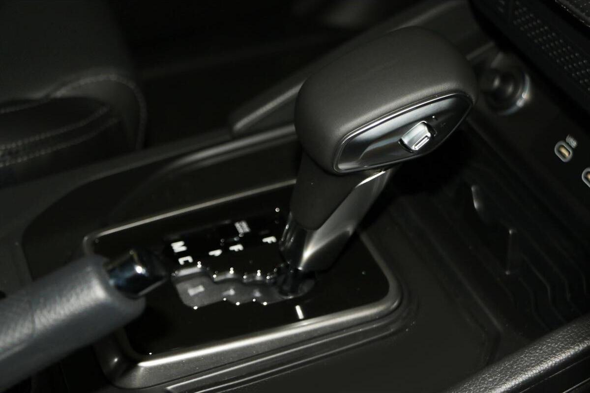 2024 SsangYong Musso Ultimate Luxury XLV Auto 4x4 MY24 image 18