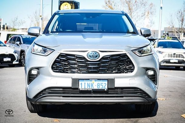 2024 Toyota Kluger Hybrid GX image 3