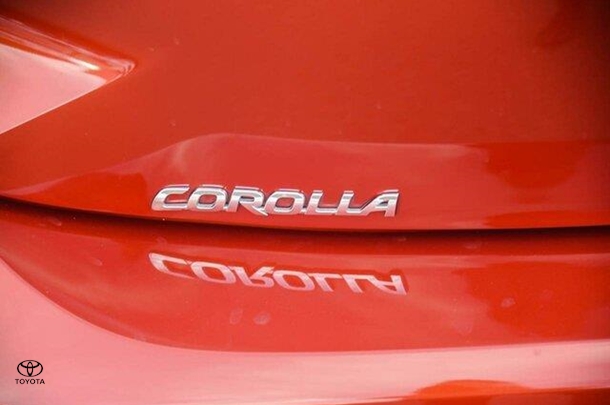 2018 Toyota COROLLA Ascent Sport image 17