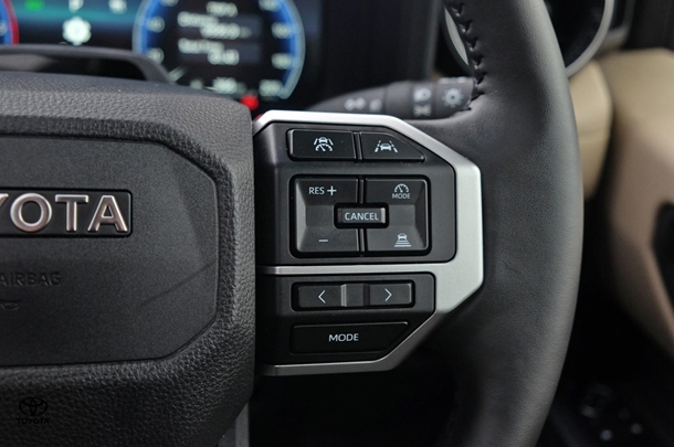 2024 Toyota PRADO Kakadu image 17