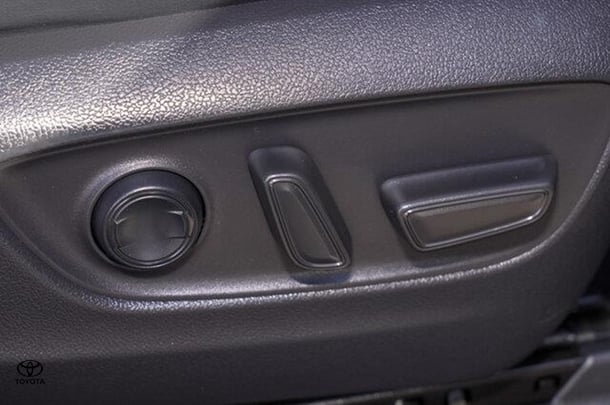 2021 Toyota Landcruiser GR-S image 20
