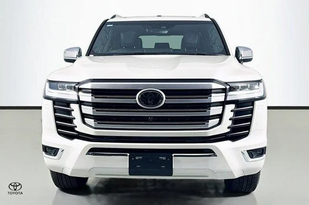 2022 Toyota LANDCRUISER Sahara ZX image 2