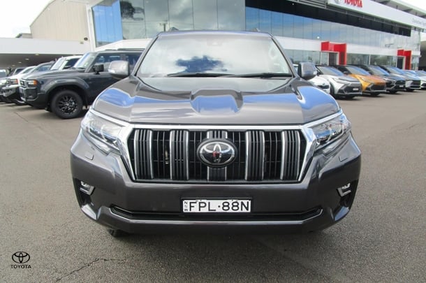 2020 Toyota Prado GXL image 8