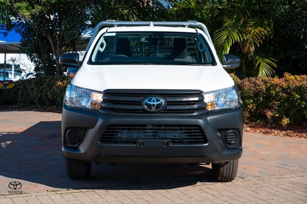 2024 TOYOTA Hilux 4x2 Workmate image 4