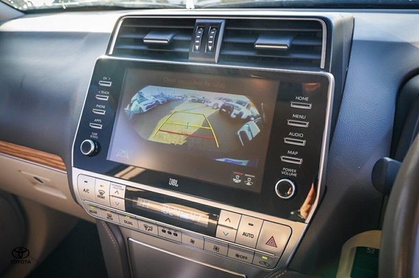 2022 Toyota Prado VX image 22