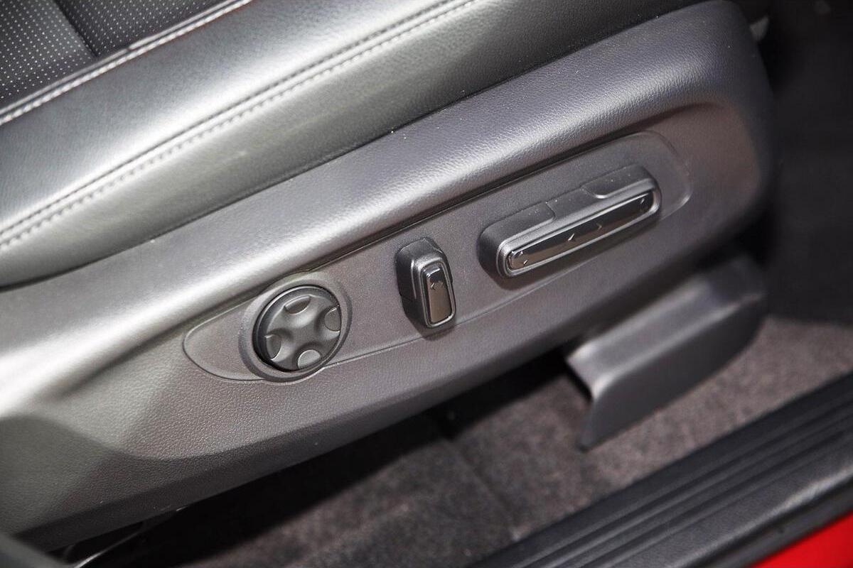 2024 Honda CR-V VTi LX Auto AWD MY24 image 13