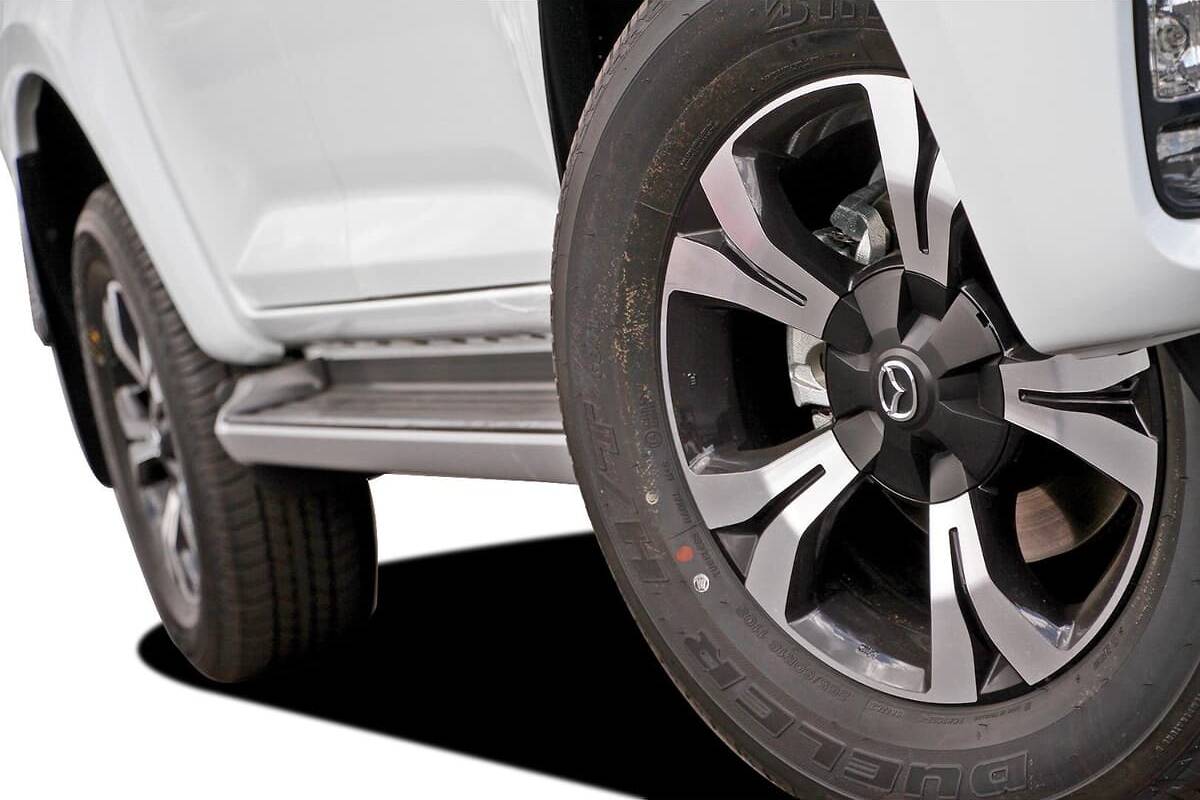 2024 Mazda BT-50 XTR TF Manual 4x4 Dual Cab image 8