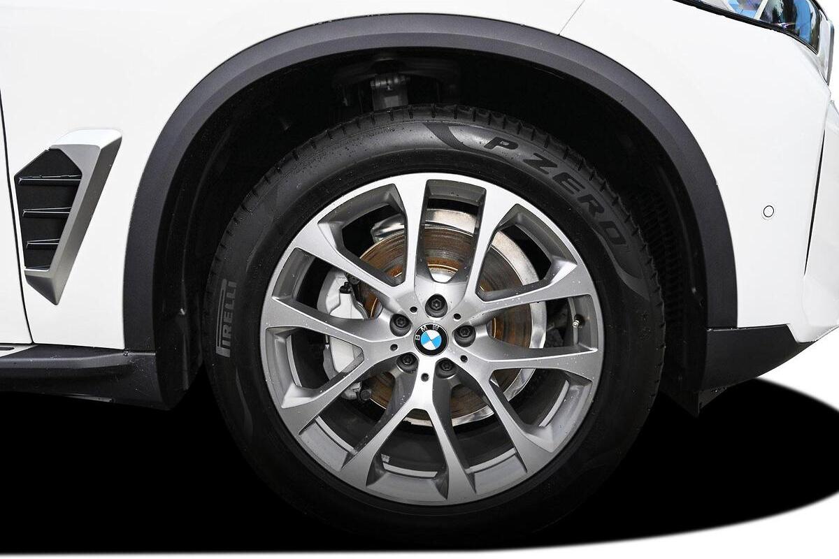 2025 BMW X5 xDrive30d xLine G05 LCI Auto 4x4 image 17