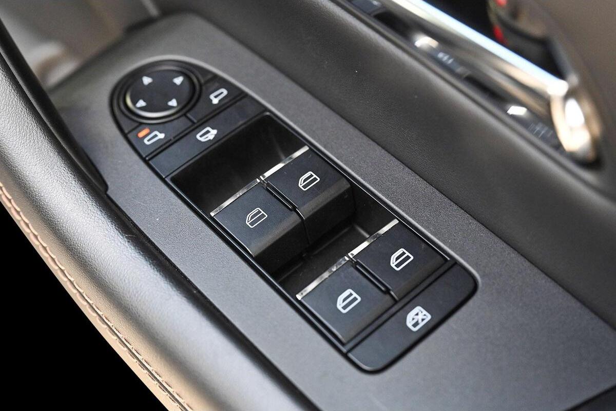 2024 Mazda CX-60 D50e Azami KH Series Auto i-ACTIV AWD image 15