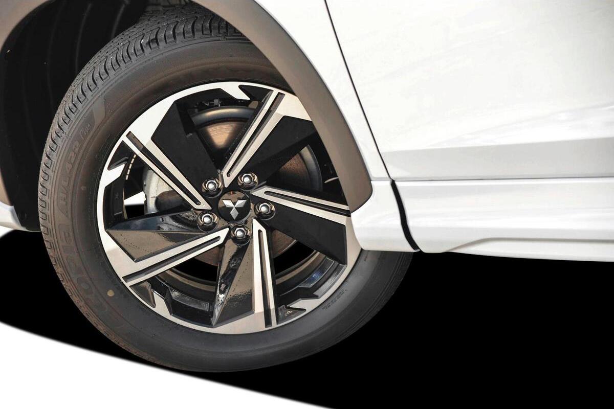 2024 Mitsubishi Eclipse Cross PHEV Exceed YB Auto AWD MY24 image 21