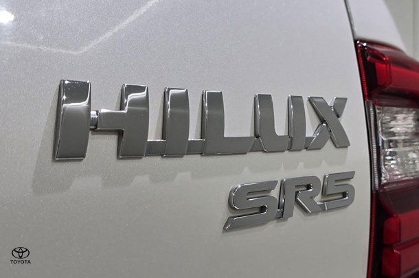 2022 Toyota Hilux SR5 image 9