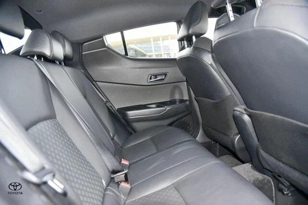 2021 Toyota C-HR Koba AWD image 16