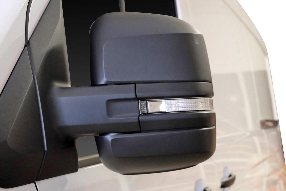 2024 Volkswagen Crafter 35 TDI340 SY1 Medium Wheelbase Auto FWD MY24 image 19