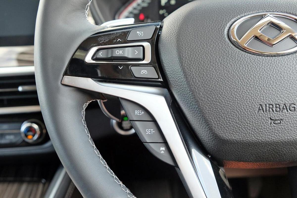 2024 LDV D90 Executive Auto 4x4 image 14