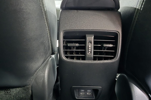 2024 Toyota Corolla Cross Hybrid Atmos 2WD image 31