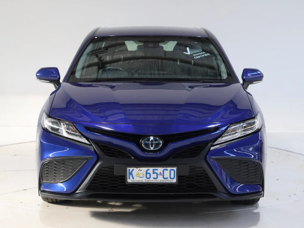 2021 Toyota Camry Hybrid Ascent Sport image 2