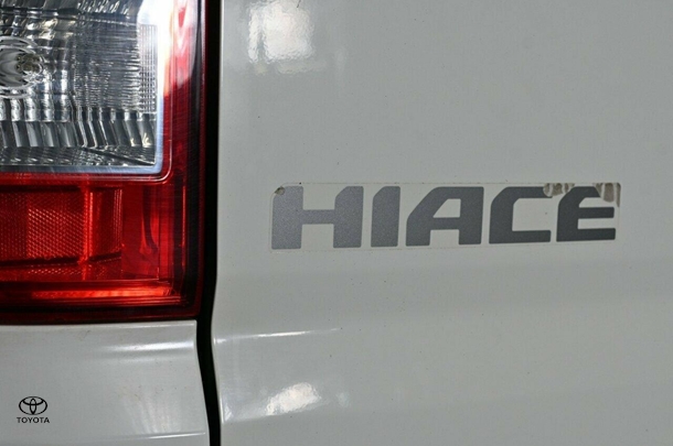 2019 Toyota Hiace LWB image 22