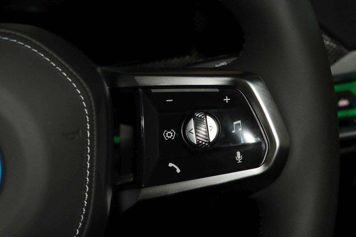 2024 BMW i7 xDrive60 M Sport G70 Auto AWD image 14