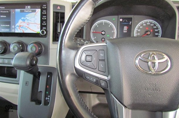 2020 Toyota Hiace LWB image 8