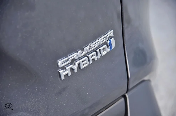 2024 Toyota RAV4 Hybrid Cruiser 2WD image 9
