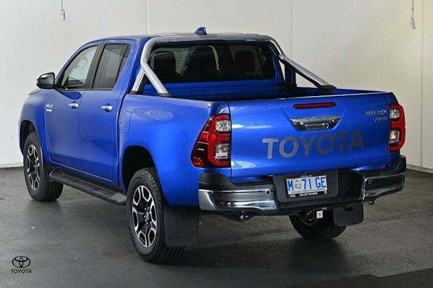 2023 Toyota Hilux SR5 image 23