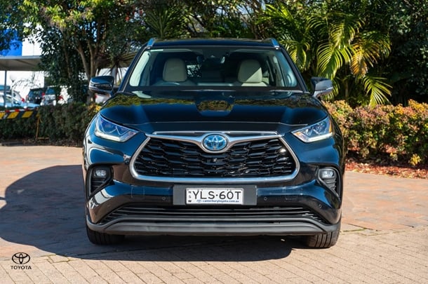 2021 TOYOTA Kluger Hybrid AWD GRANDE image 4