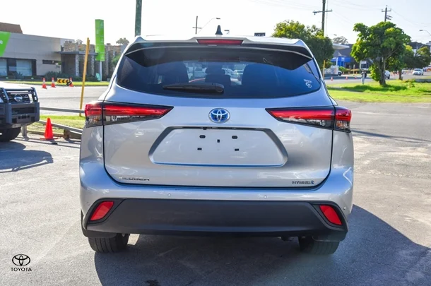 2023 Toyota Kluger Hybrid GX image 4