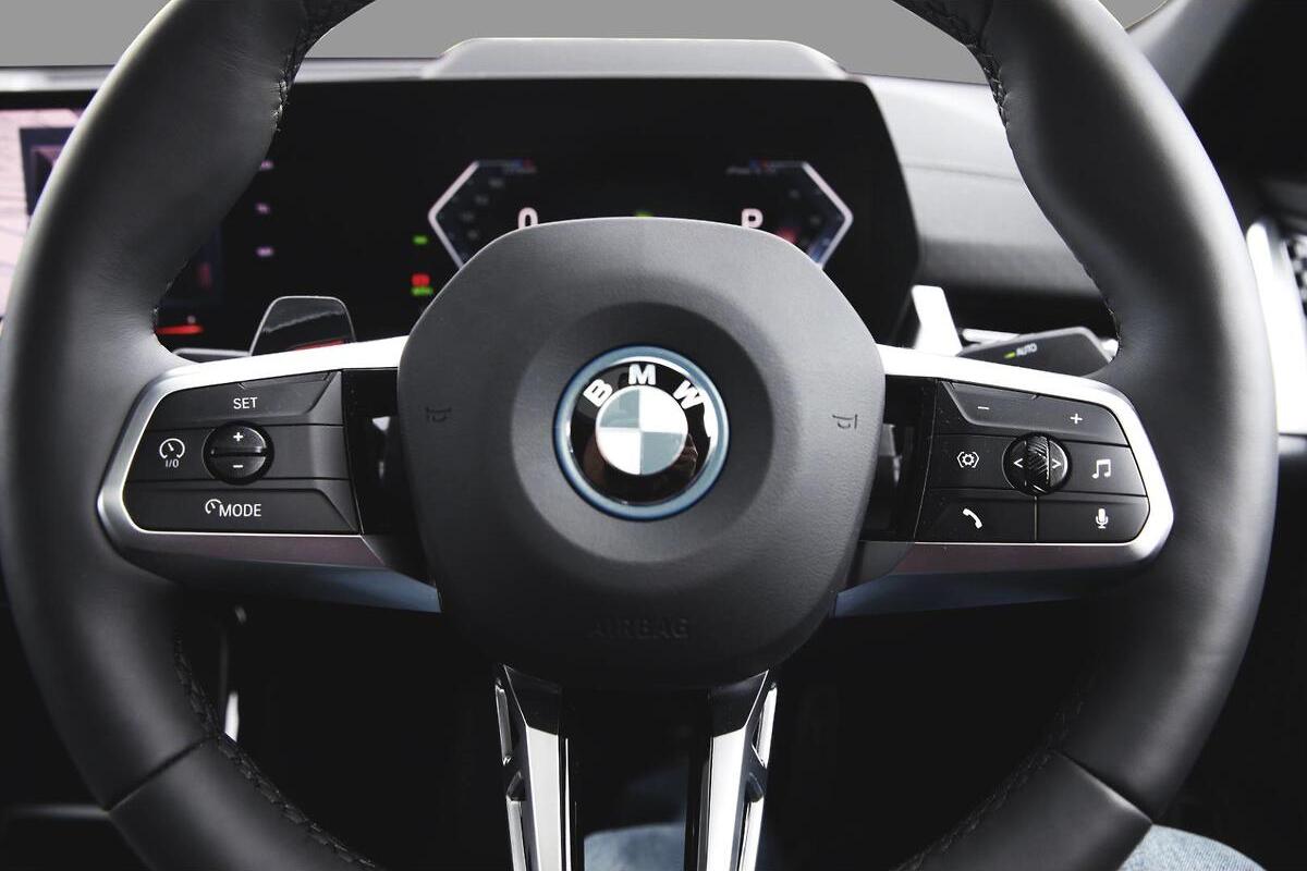 2024 BMW iX2 xDrive30 M Sport U10 Auto AWD image 12