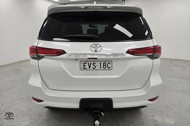 2022 Toyota Fortuner GXL image 4