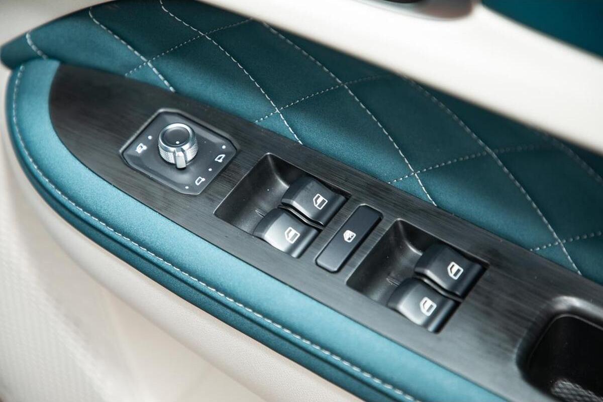 2024 GWM Ora Extended Range Auto image 8