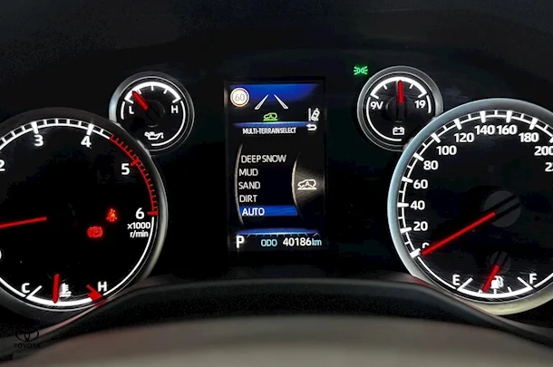 2022 Toyota Landcruiser GXL image 23