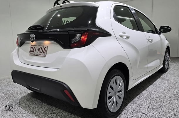 2024 Toyota Yaris Ascent Sport image 2